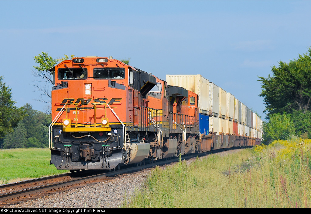 BNSF 9110